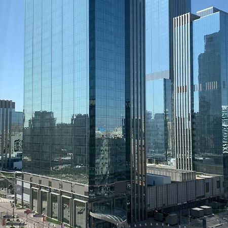 Квартира С Видом На Abu Dhabi Plaza Astana Exteriör bild