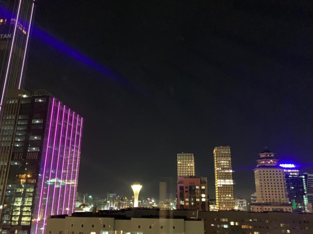 Квартира С Видом На Abu Dhabi Plaza Astana Exteriör bild